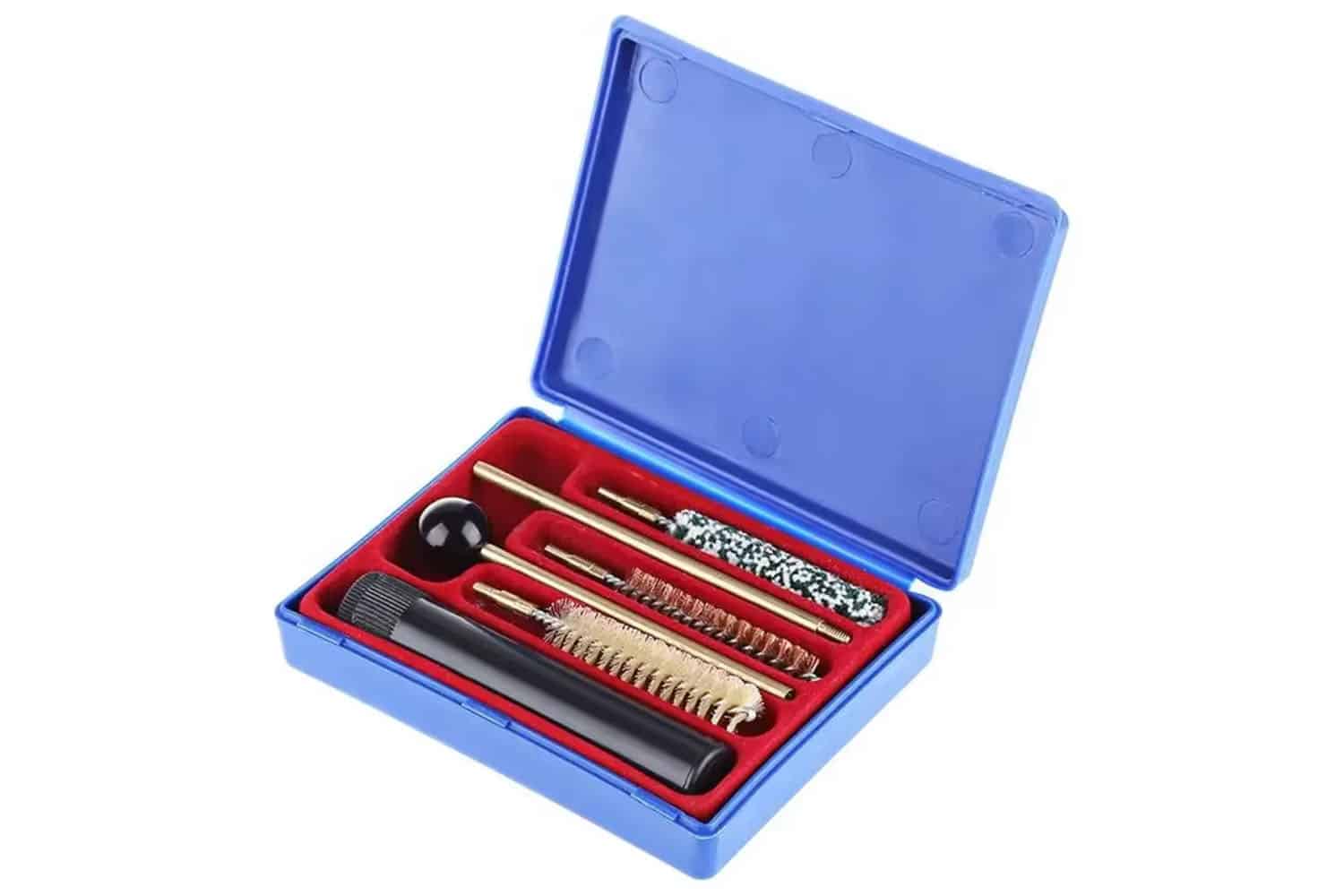 набор инструментов для чистки пистолетов